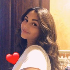 Meet your Posher, Alexis